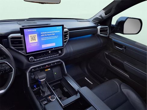 Used 2022 Toyota Tundra Platinum image 16