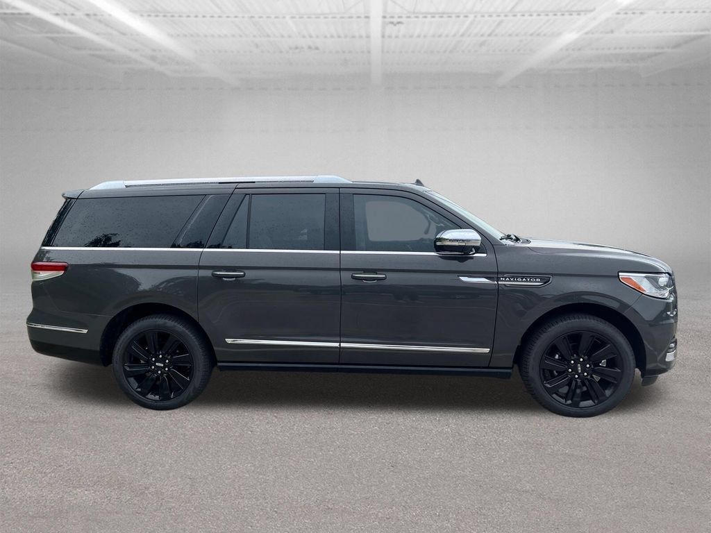 Used 2023 Lincoln Navigator L Black Label AWD/4WD image 6