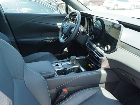 Used 2025 Lexus RX 350 Premium Plus w/ Convenience Package AWD/4WD image 8