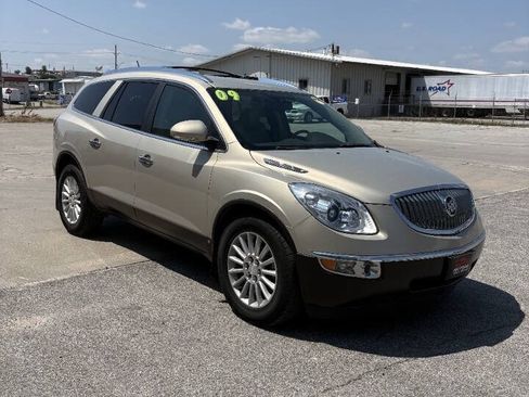 Used 2009 Buick Enclave CXL w/ Driver Confidence Package AWD/4WD image 2