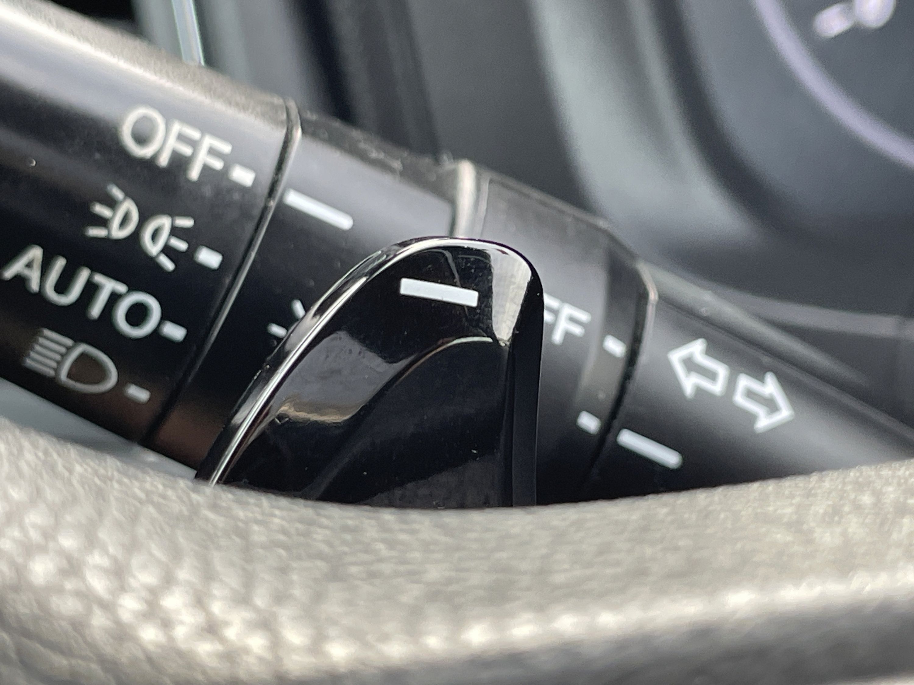 Used 2018 Honda HR-V EX image 16