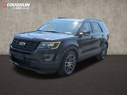 Used 2017 Ford Explorer Sport w/ Equipment Group 401A AWD/4WD image 3