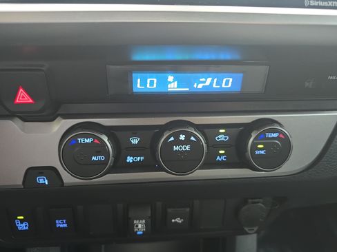 Used 2023 Toyota Tacoma SR5 w/ Technology Package RWD image 23