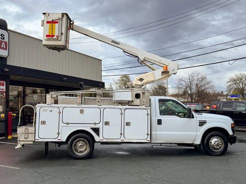 Used 2008 Ford F350 XLT image 2