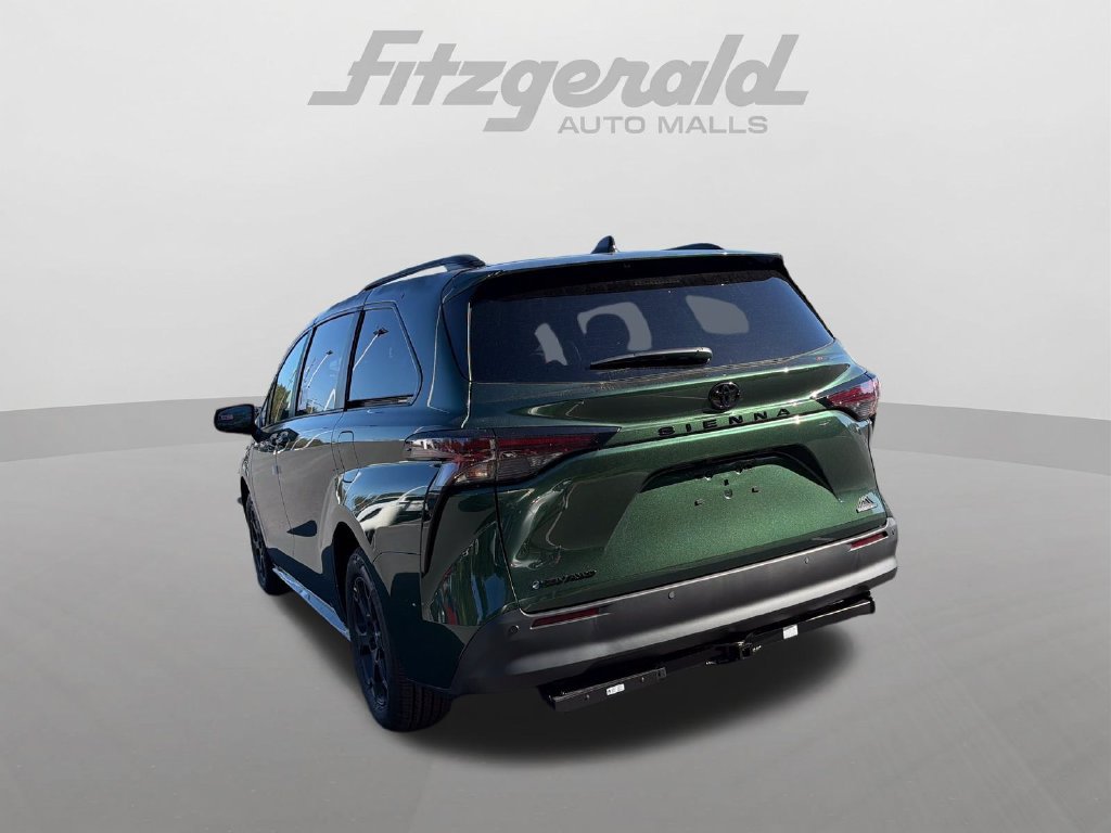 Used 2026 Toyota Sienna XLE Woodland Edition AWD/4WD image 6