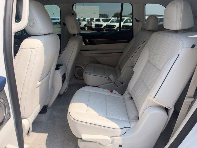 Used 2025 Buick Enclave Avenir w/ Trailering Package, 5000 lbs. FWD image 6