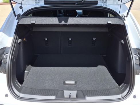 New 2026 Chevrolet Trax RS w/ Sunroof Package image 7