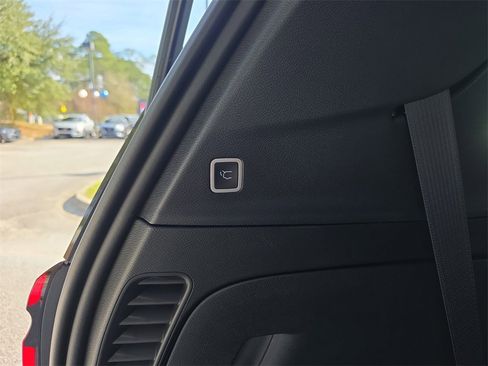 New 2026 Chrysler Pacifica Select image 36