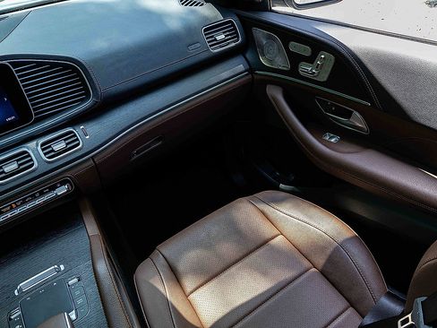 Used 2024 Mercedes-Benz GLE 350 4MATIC image 19