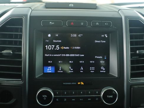 Used 2019 Ford Expedition Platinum image 4