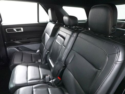 Certified 2020 Ford Explorer XLT w/ Equipment Group 202A image 25