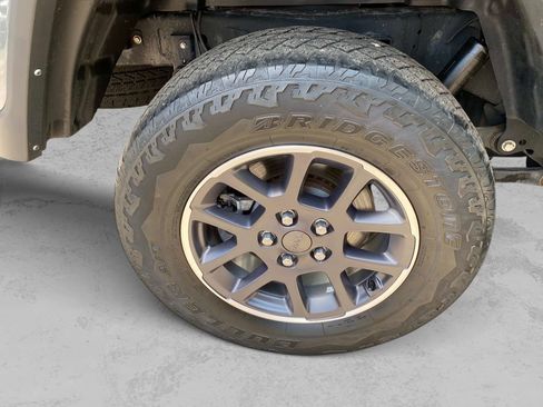 Used 2022 Jeep Gladiator Overland w/ Popular Equipment Package AWD/4WD image 31