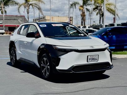 Used 2024 Toyota bZ4X XLE w/ Weather Package
