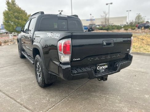 Used 2020 Toyota Tacoma TRD Off-Road w/ Technology Package AWD/4WD image 7