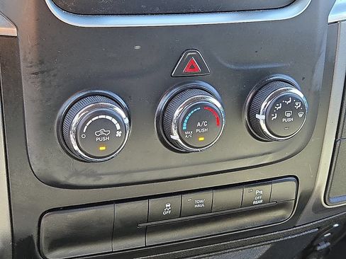 Used 2024 RAM 1500 Warlock AWD/4WD image 28