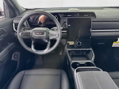 New 2027 GMC Terrain Elevation w/ Elevation Premium Package AWD/4WD image 2