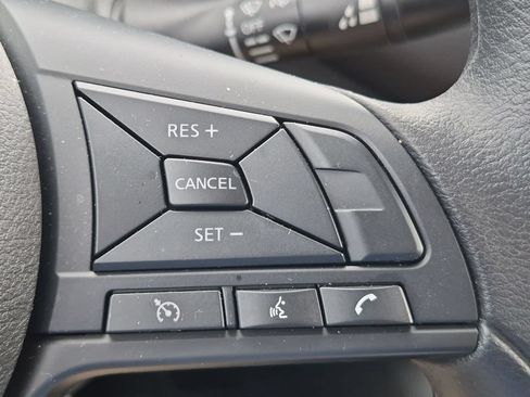 Used 2025 Nissan Sentra S FWD image 15