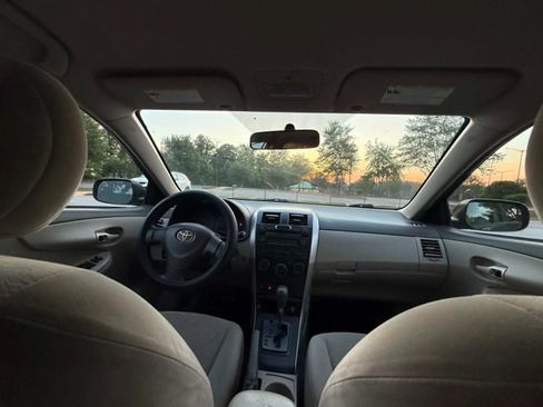 Used 2009 Toyota Corolla FWD image 14