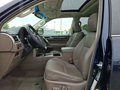 Used 2019 Lexus GX 460 AWD/4WD image 16
