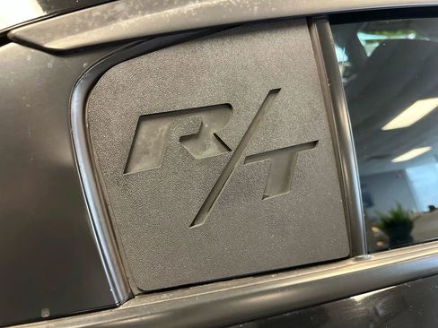 Used 2018 Dodge Charger R/T image 11