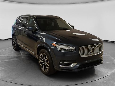 Used 2023 Volvo XC90 T8 Plus AWD/4WD image 2