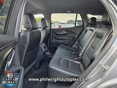 Used 2024 GMC Terrain SLT AWD/4WD image 10