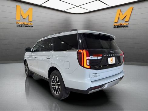 Used 2025 Ford Expedition Platinum image 6