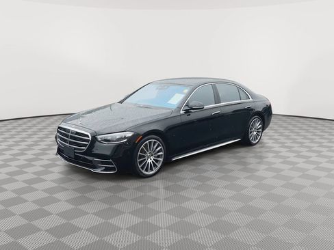 Used 2023 Mercedes-Benz S 500 4MATIC image 4