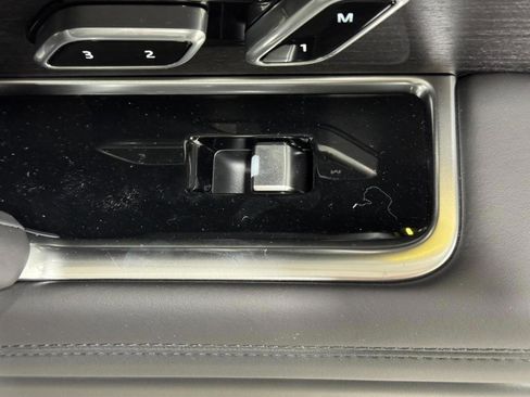 New 2026 Land Rover Range Rover SE image 21