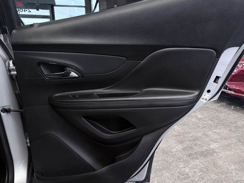 Used 2019 Buick Encore Essence image 22