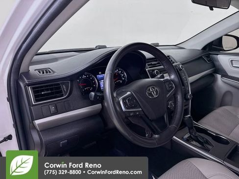 Used 2017 Toyota Camry SE image 9