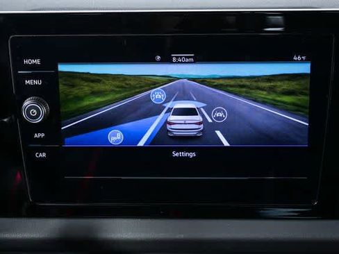 Certified 2025 Volkswagen Jetta Sport image 19