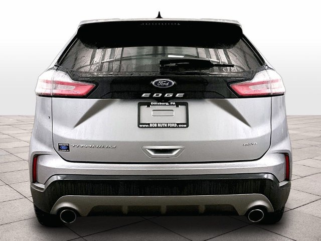 Used 2022 Ford Edge Titanium w/ Equipment Group 301A AWD/4WD image 4