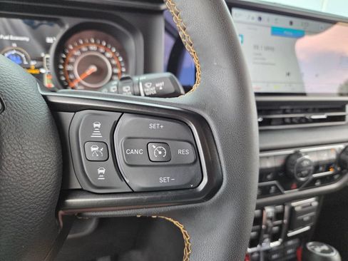 Used 2024 Jeep Wrangler Sport AWD/4WD image 26