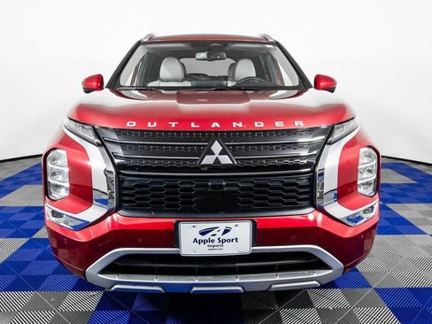 Used 2022 Mitsubishi Outlander SEL image 2