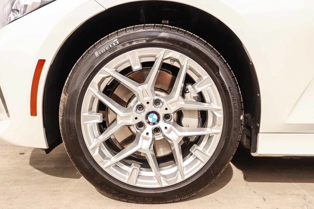 Used 2026 BMW 330i Sedan w/ Convenience Package RWD image 13