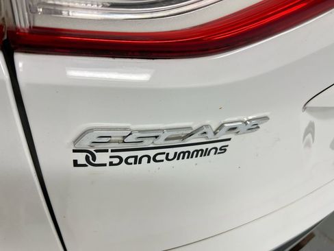 Used 2015 Ford Escape SE w/ Equipment Group 201A image 25