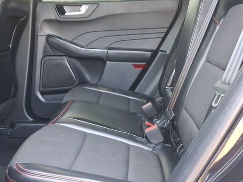 Used 2025 Ford Escape ST-Line FWD image 15