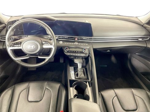 Used 2024 Hyundai Elantra Limited FWD image 31