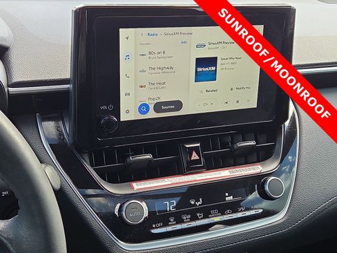 Used 2024 Toyota Corolla Cross SE image 16