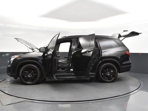 Used 2020 Honda Pilot Black Edition image 48