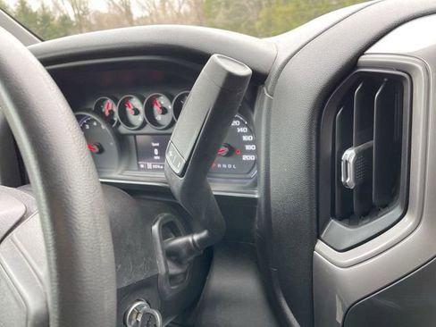 Used 2021 Chevrolet Silverado 1500 Custom image 16