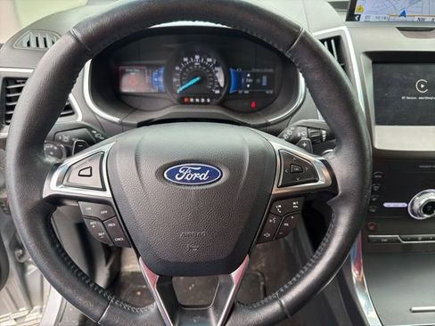 Used 2020 Ford Edge Titanium AWD/4WD image 6