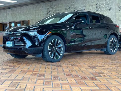 Used 2024 Chevrolet Blazer EV RS RWD image 4