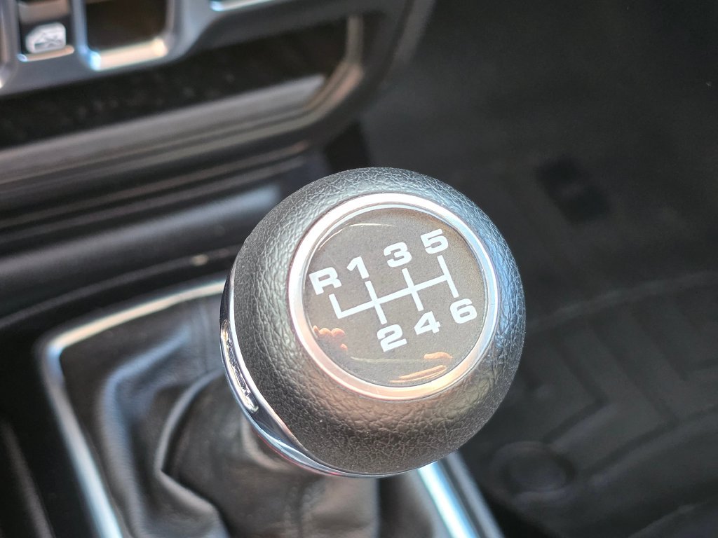 Used 2021 Jeep Gladiator Sport w/ Technology Group AWD/4WD image 34