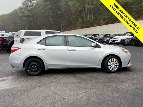Used 2014 Toyota Corolla L image 2