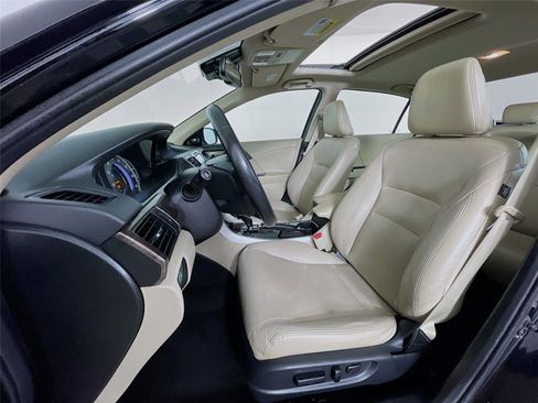 Used 2017 Honda Accord EX-L image 27