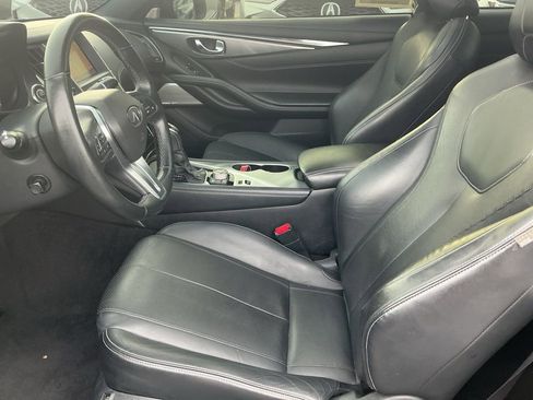 Used 2019 INFINITI Q60 3.0t Luxe w/ Essential Package image 8