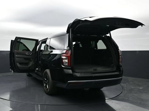 Used 2021 Chevrolet Suburban LT AWD/4WD image 57