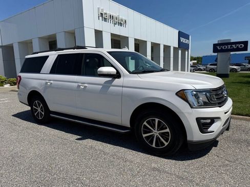 Used 2018 Ford Expedition Max XLT w/ Equipment Group 202A image 2